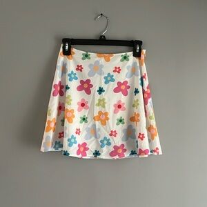 Xs white flower skirt zipper SHEIN lined mini skirt NWOT